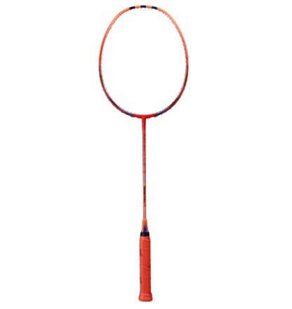 Badminton-ketcher. Farven er scarlet, dvs. rødlig, pink, orange. Håndtaget er rødt.