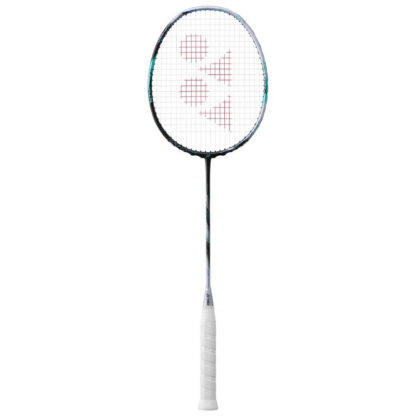 Black and silver badminton racquet with turquoise details from Yonex. Astrox in turqouise writing on the side of the frame. White strings with red Yonex logo and white grip. Yonex Astrox 88 D Pro in Black/Silver.
