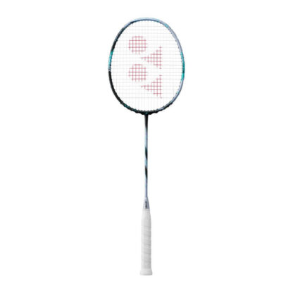 Black and silver badminton racquet with turquoise details from Yonex. Tour in turqouise writing on the side of the frame. White strings with red Yonex logo and white grip. Yonex Astrox 88 D Tour in Black/Silver.